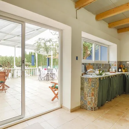 3 Bedroom Lovely In Holiday home *