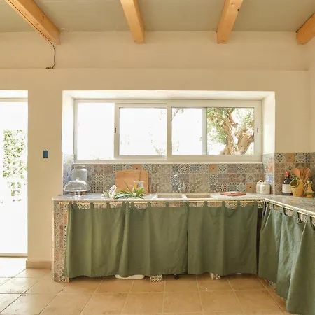 3 Bedroom Lovely In Holiday home
